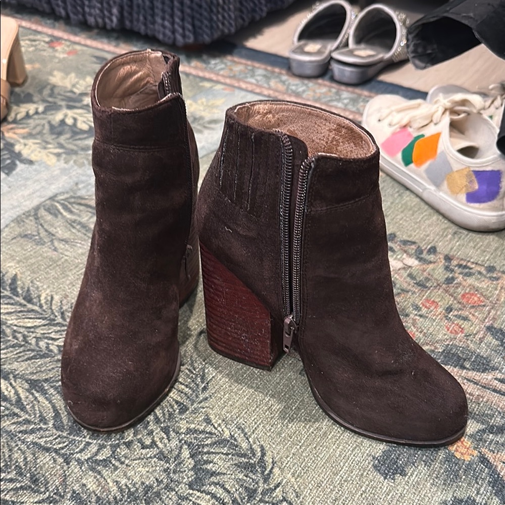 Jeffery Campbell Elegant Brown Suede Ankle Boots